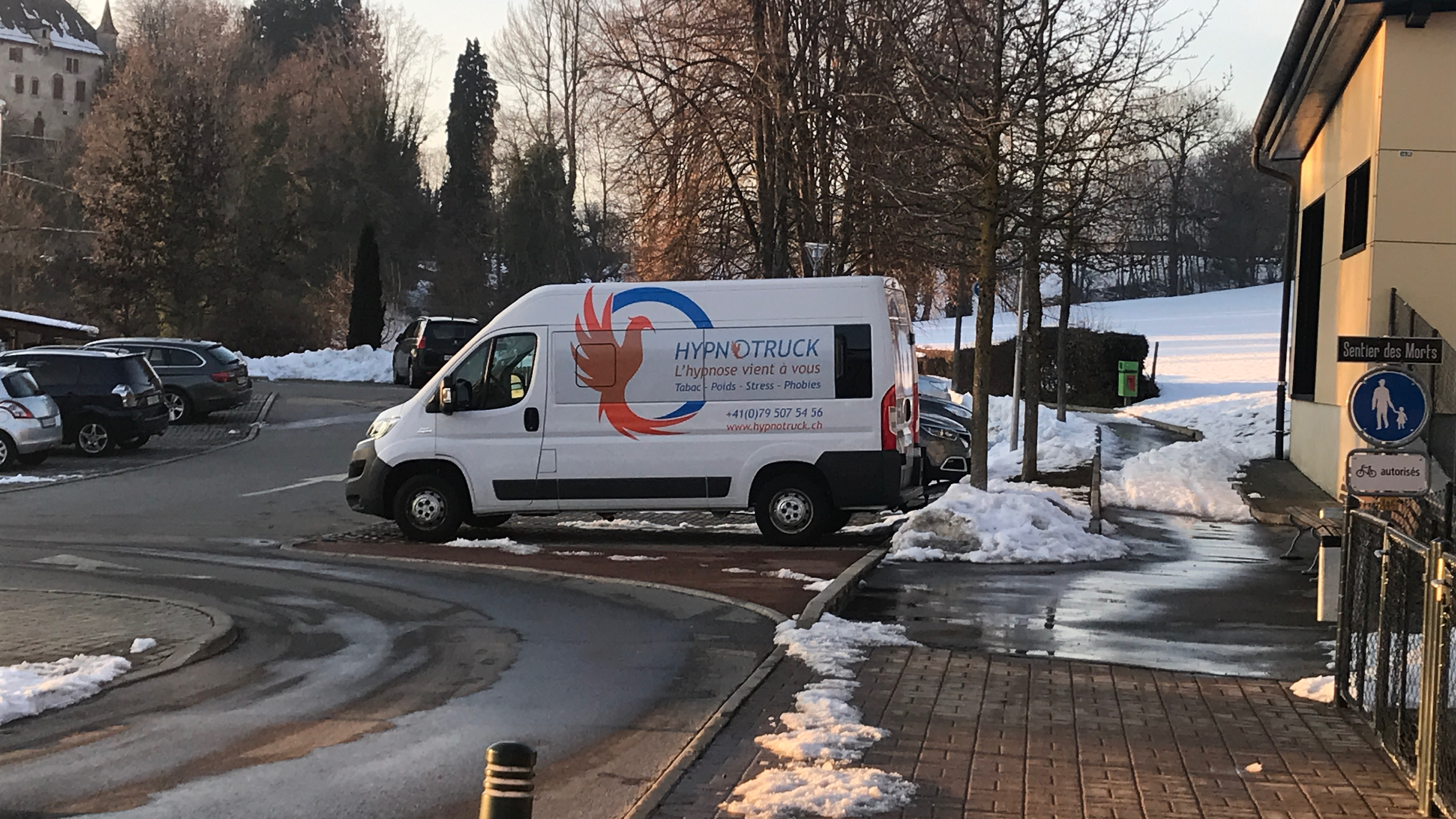 L'Hypnotruck garé en ville